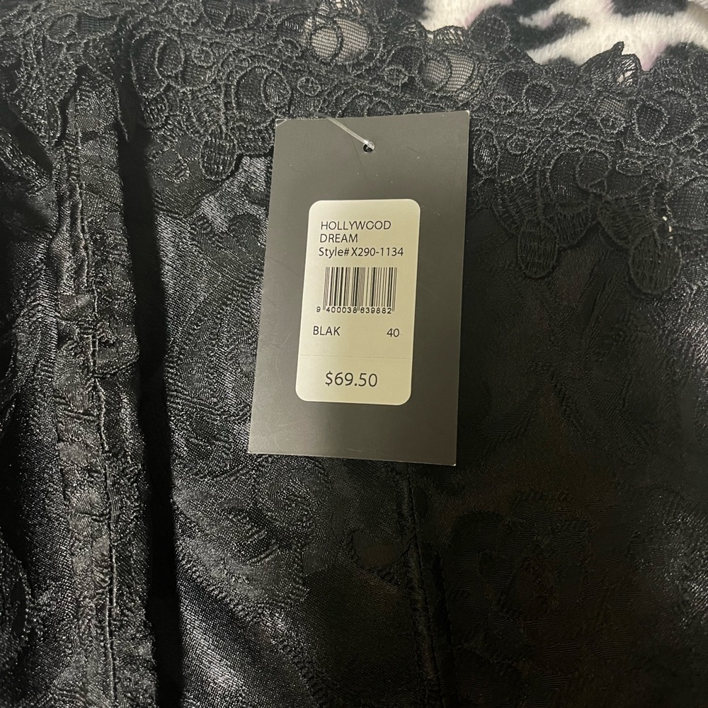 Black Corset with flower design . Size 40! - Picture 2 of 3